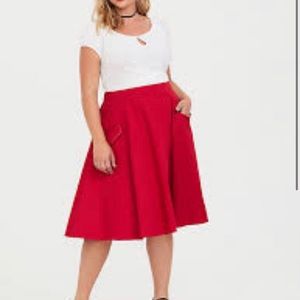 RETRO CHIC RED MIDI SWING SKIRT